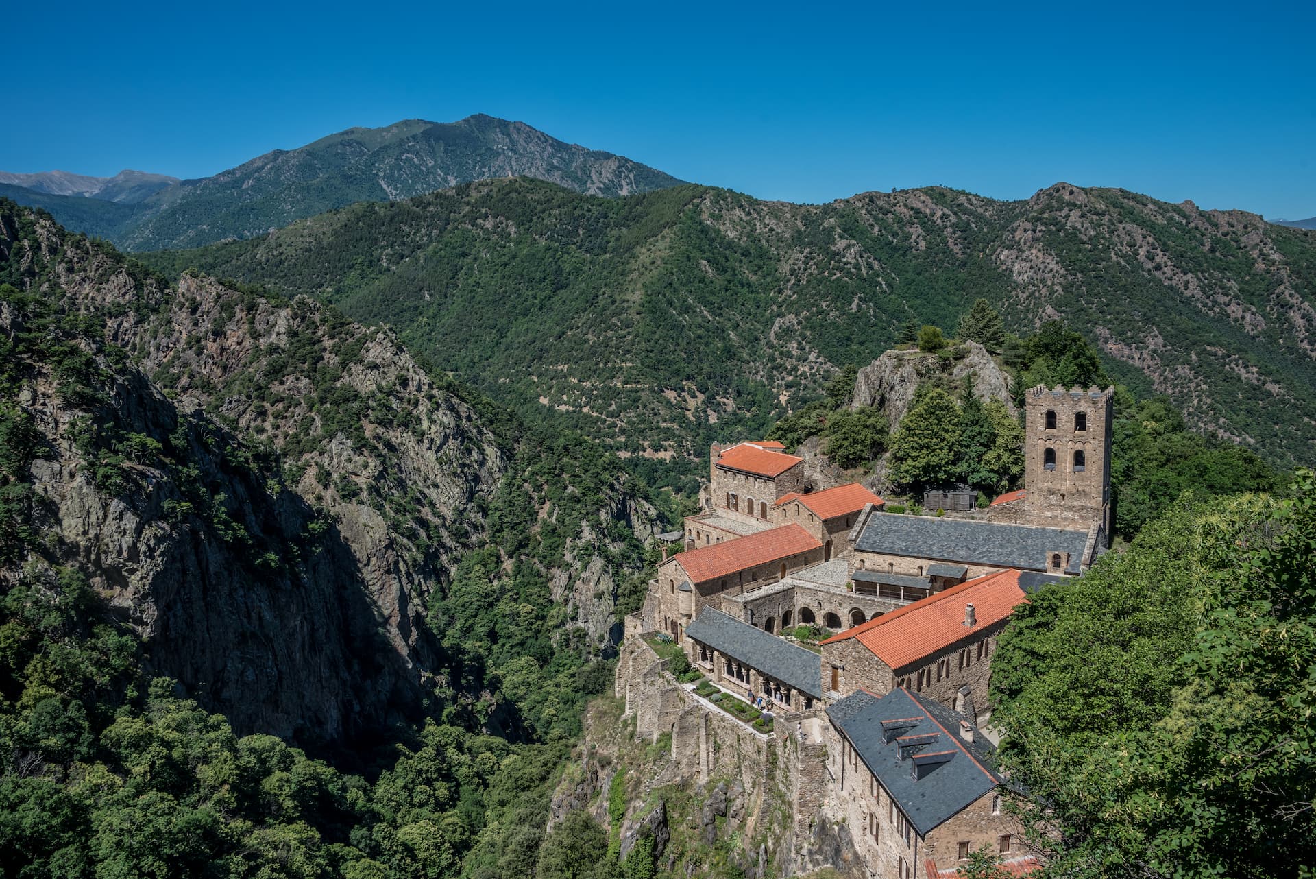 Abbaye Saint-Martin-du-Canigou, Pyrénées-Orientales