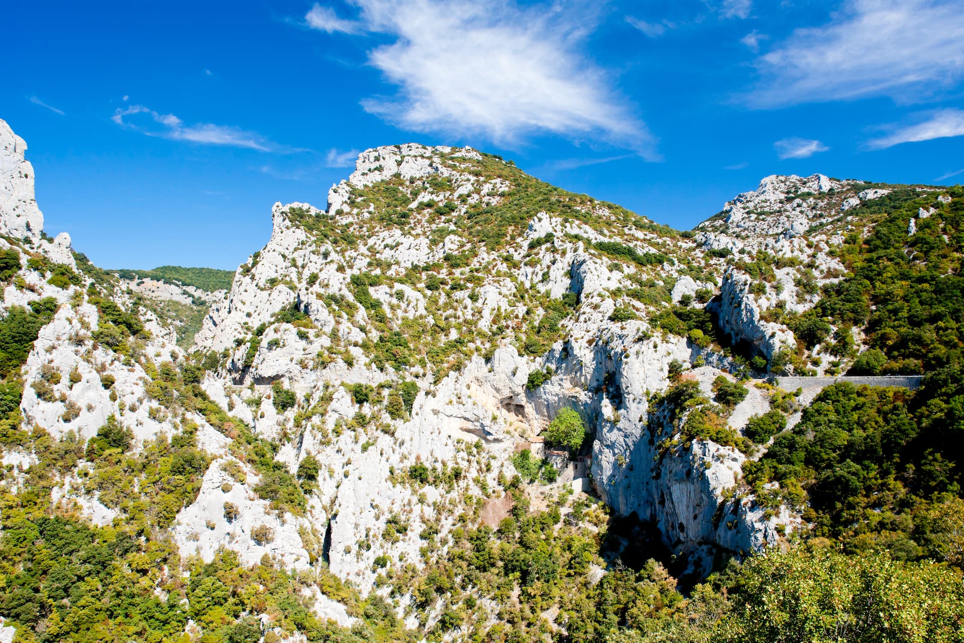 gorges de galamus - camping pyrenees-orientales